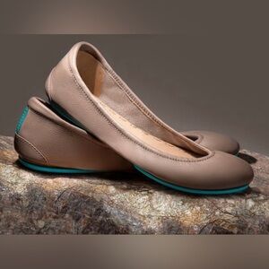 Tieks Tan Flats Comfortable Loafers